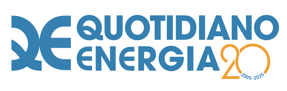 QUOTIDIANO ENERGIA logo